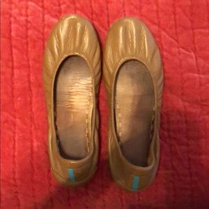 Chestnut Brown leather Tieks size 8